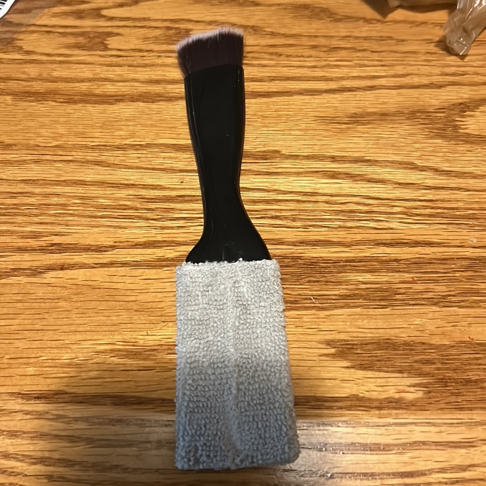 Soft brush air conditioner cleaning tool. - Picture 3 of 5